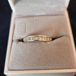 Diamond wedding band